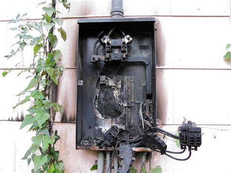 electrical circuit breakers for fires